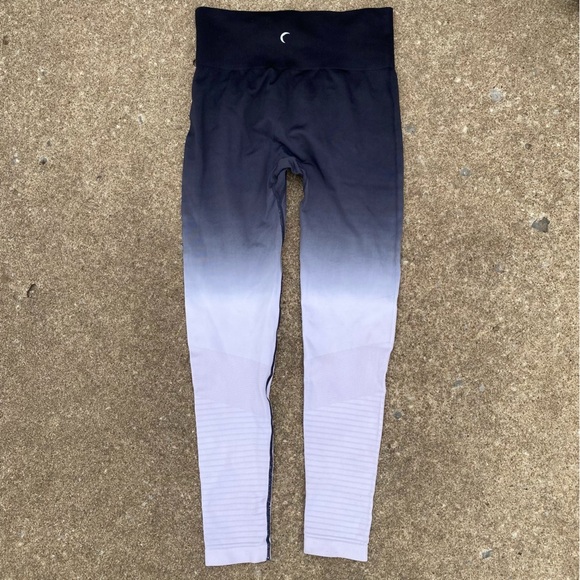 ZYIA | Black Metallic Ombre Light n Tight Hi-Rise Leggings Small - Picture 6 of 8